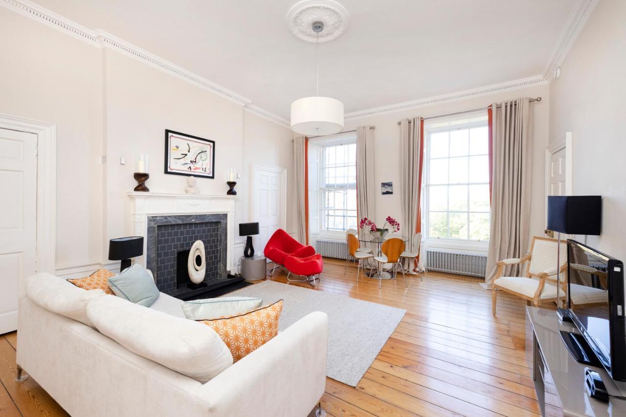 Apartamento Joivy Contemporary Flat In The New Town Edimburgo Exterior foto