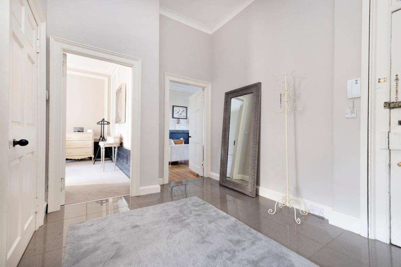 Apartamento Joivy Contemporary Flat In The New Town Edimburgo Exterior foto